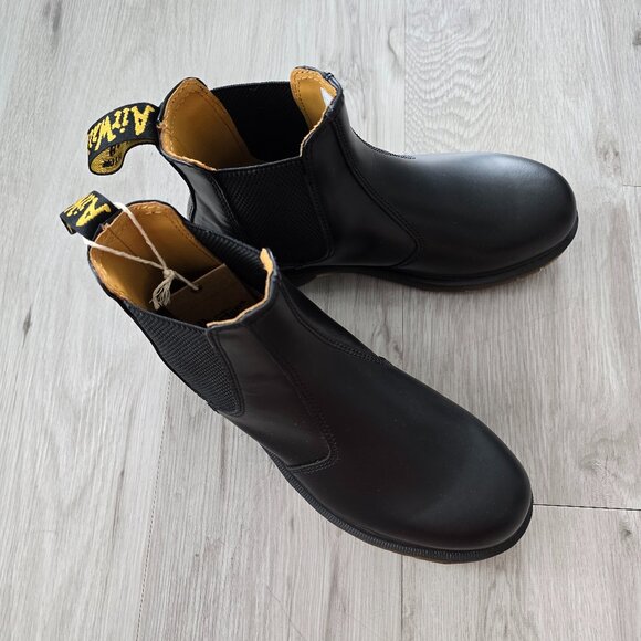 Dr. Martens | 2976 smooth black leather chunky slip-on Chelsea boots | WMS 9 - Picture 3 of 11